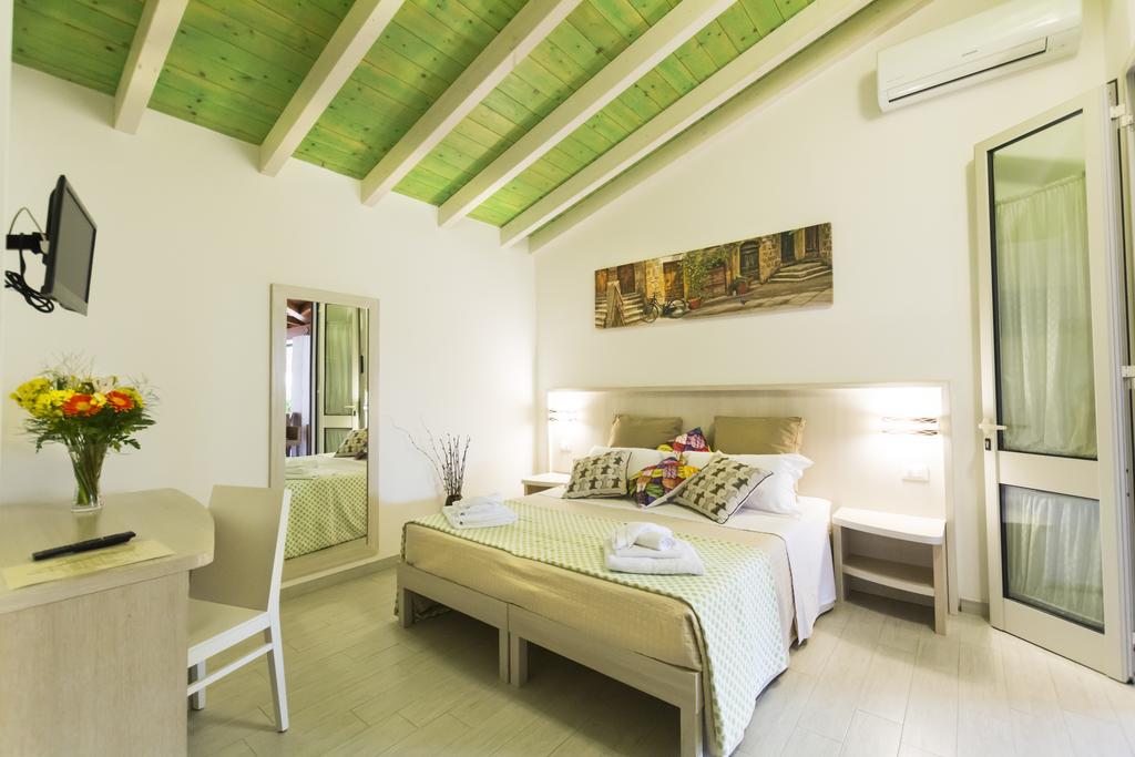 Agriturismo Il Megalite Giurdignano Exteriör bild